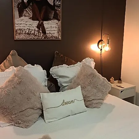 La Cachette Maison 6 Personnes 3 Avec Jardin